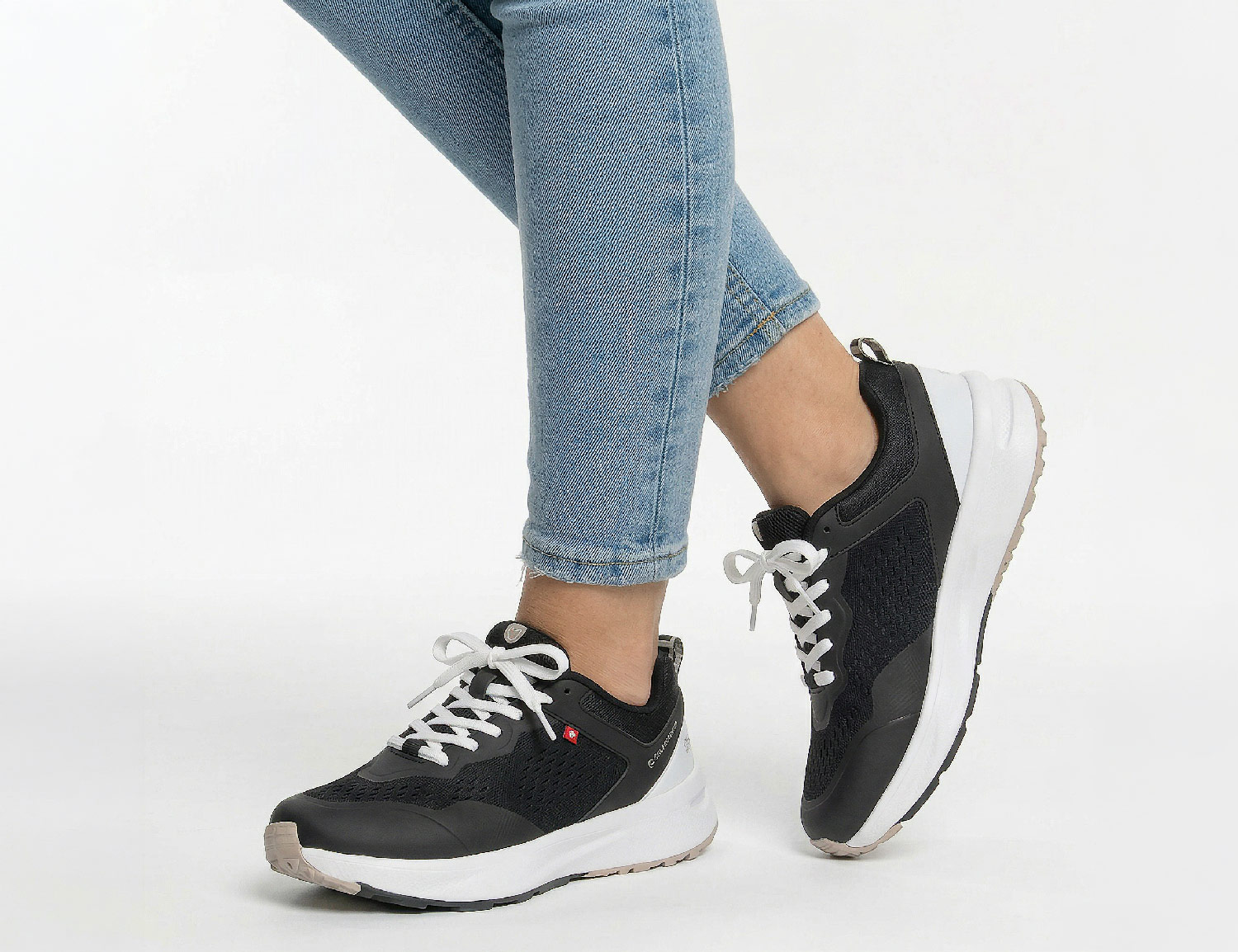 VELOCE w black/white