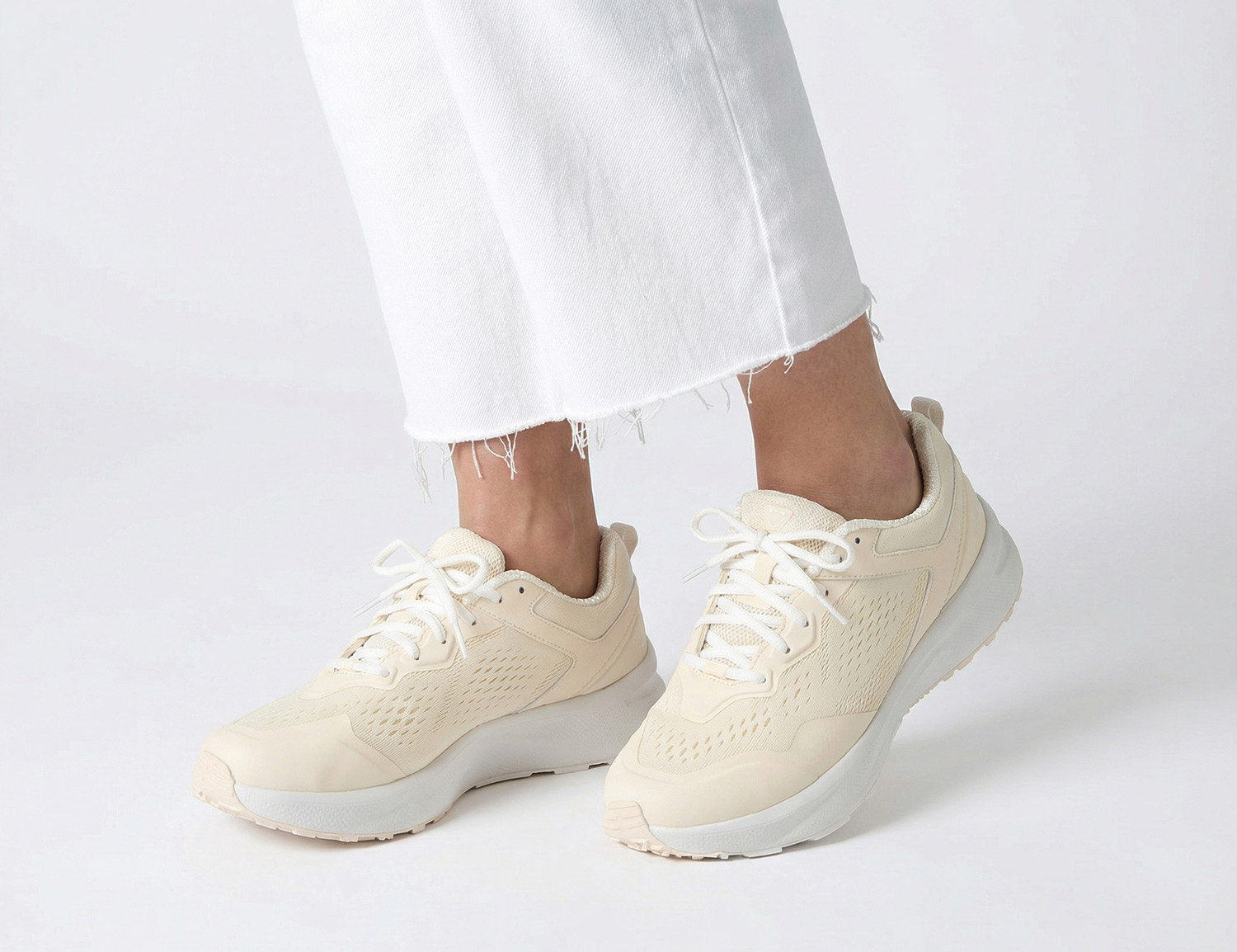 VELOCE w light yellow