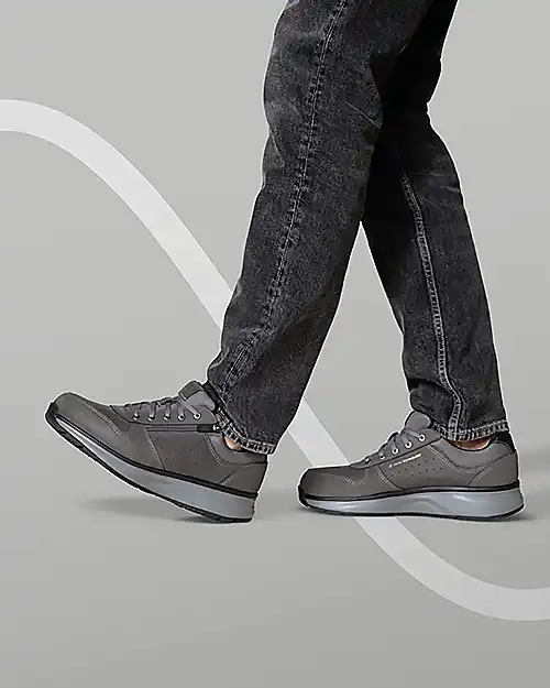 FW24_Dynamo_ZIP_dark_grey_CloseUp Kopie