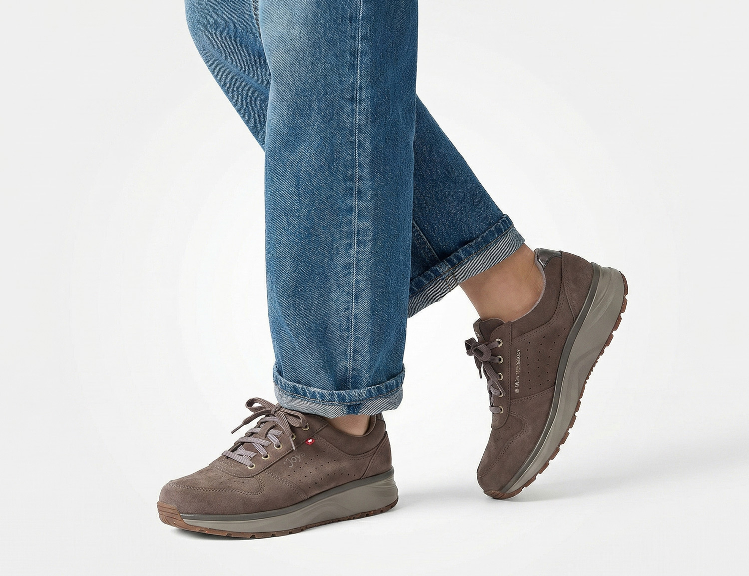 Dynamo classic w brown